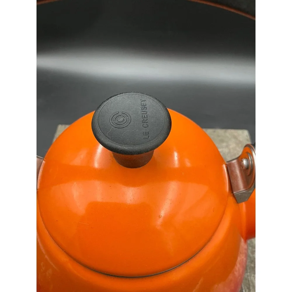 Le Creuset Zen Whistling Tea Kettle Flame Orange Enamel on Steel Stovetop 1.6qt